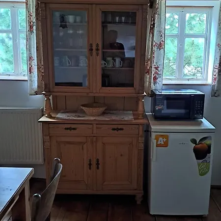 Pod Zeleznym Vrchem Gæstehus Chřibská
